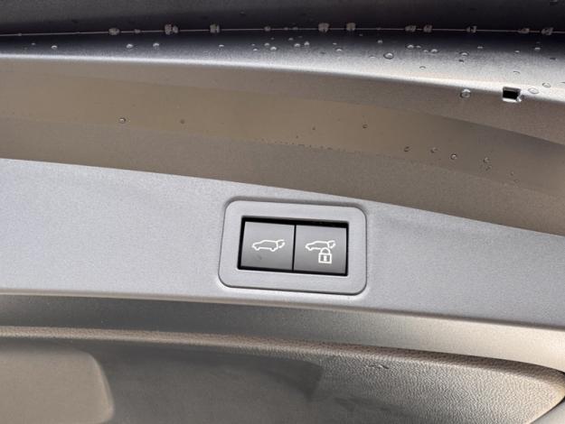 TOYOTA Corolla Touring Sports Hybride 2.0L 178 Collection  