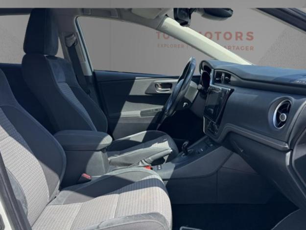 TOYOTA Auris 1.8 HYBRID 136 CVT AUTO COLLECTION  