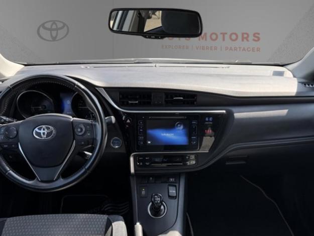 TOYOTA Auris 1.8 HYBRID 136 CVT AUTO COLLECTION  