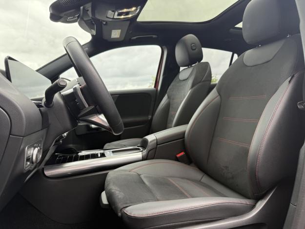 MERCEDES-BENZ GLA 200 d AMG Line  