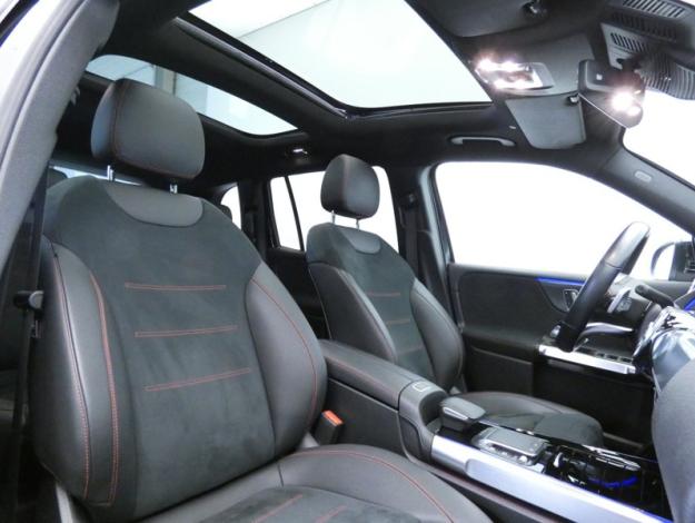 MERCEDES-BENZ GLB 200 d AMG Line  
