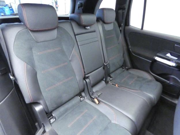 MERCEDES-BENZ GLB 200 d AMG Line  