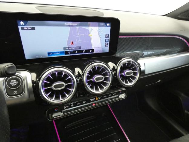 MERCEDES-BENZ GLB 200 d AMG Line  
