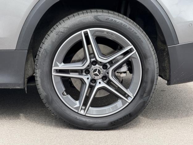 MERCEDES-BENZ GLB 200 d AMG Line  