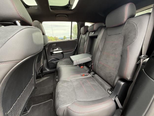 MERCEDES-BENZ GLB 200 d AMG Line  