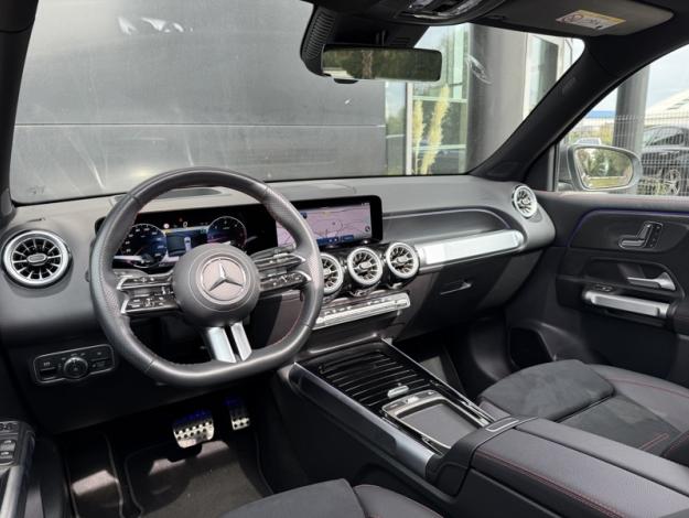 MERCEDES-BENZ GLB 200 d AMG Line  