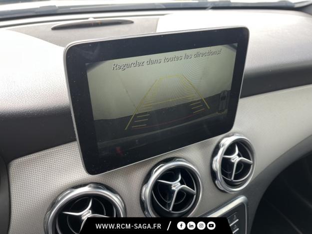MERCEDES-BENZ GLA 200 d Sensation  