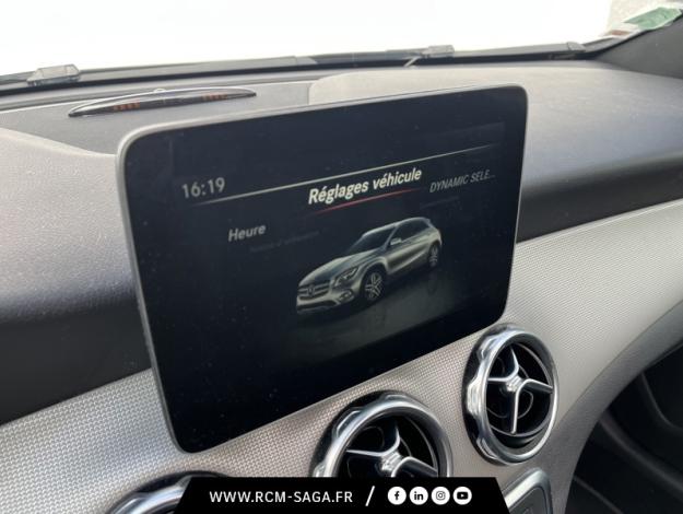 MERCEDES-BENZ GLA 200 d Sensation  