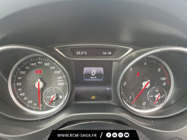 MERCEDES-BENZ GLA 200 d Sensation  