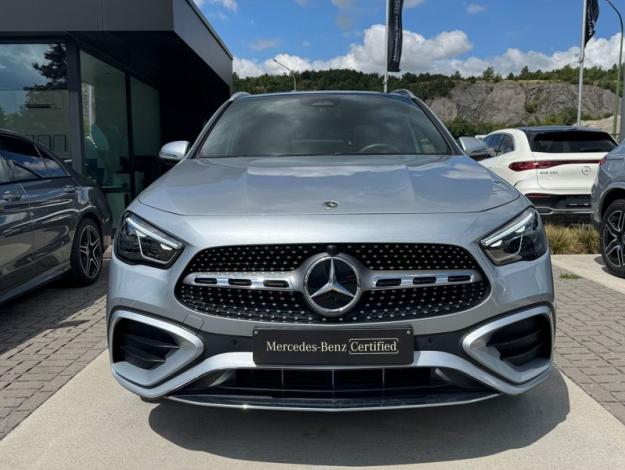 MERCEDES-BENZ GLA 250 e AMG Line  