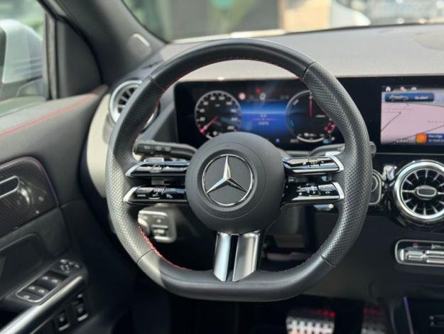 MERCEDES-BENZ GLA 250 e AMG Line  