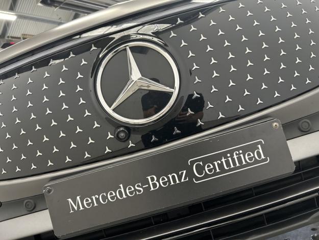 MERCEDES-BENZ EQB EQB 300 4MATIC AMG Line