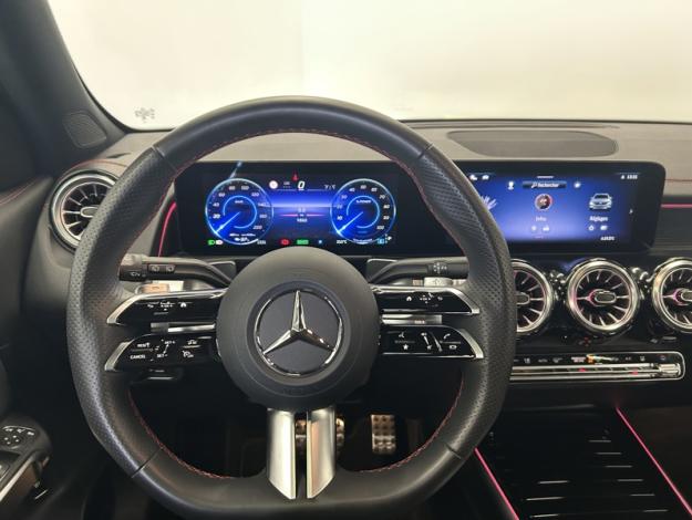 MERCEDES-BENZ EQB EQB 300 4MATIC AMG Line