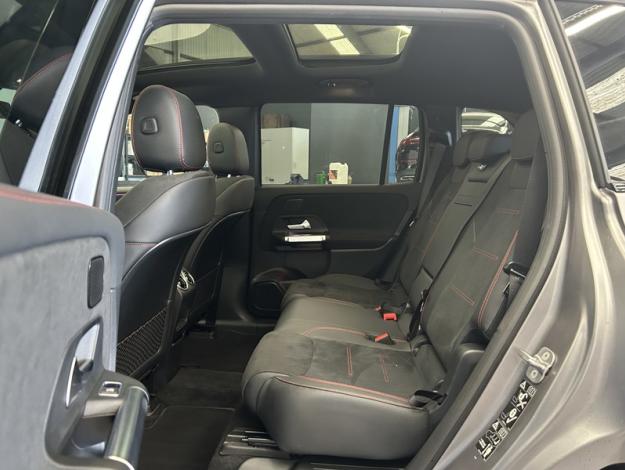 MERCEDES-BENZ EQB EQB 300 4MATIC AMG Line