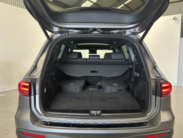 MERCEDES-BENZ EQB EQB 300 4MATIC AMG Line