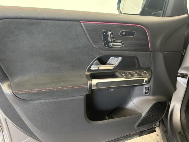 MERCEDES-BENZ EQB EQB 300 4MATIC AMG Line