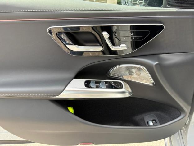 MERCEDES-BENZ E-Klasse E 300 de