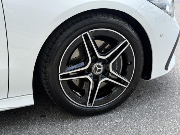 MERCEDES-BENZ CLA-Klasse CLA 200 Shooting Brake
