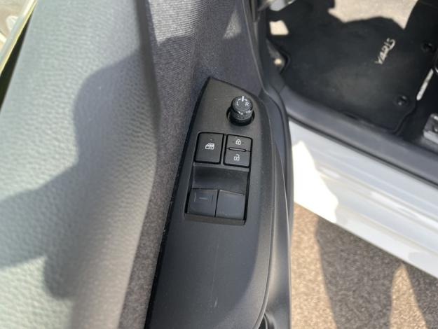 TOYOTA Yaris 70 VVT-i Dynamic  YARIS NG 70 VVT I DYNAMICBUSINESS MY22