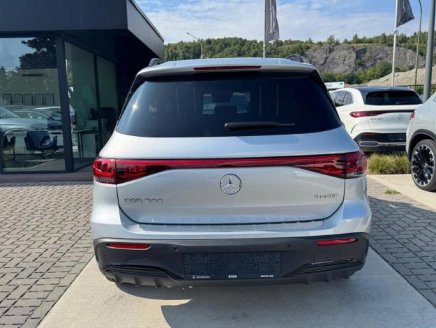 MERCEDES-BENZ EQB EQB 300 4MATIC Edition