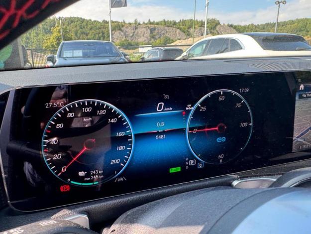 MERCEDES-BENZ EQB EQB 300 4MATIC Edition