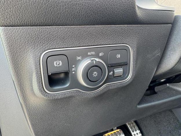 MERCEDES-BENZ EQB EQB 300 4MATIC Edition