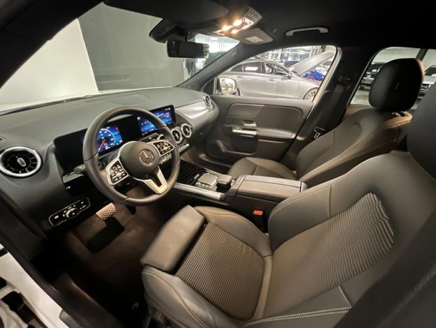 MERCEDES-BENZ GLA 200 Progressive Line  
