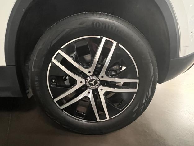 MERCEDES-BENZ GLA 200 Progressive Line  