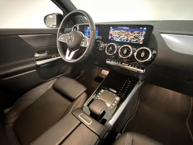 MERCEDES-BENZ GLA 200 Progressive Line  