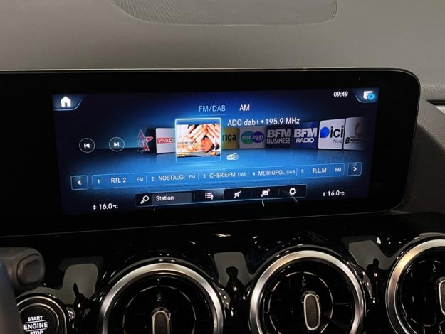 MERCEDES-BENZ GLA 200 Progressive Line  