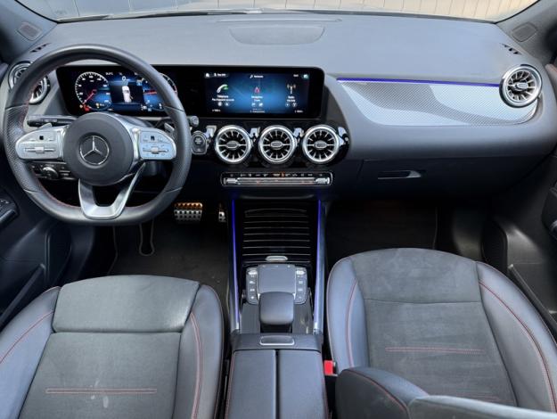 MERCEDES-BENZ GLA 200 d AMG Line  