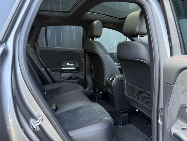 MERCEDES-BENZ GLA 200 d AMG Line  