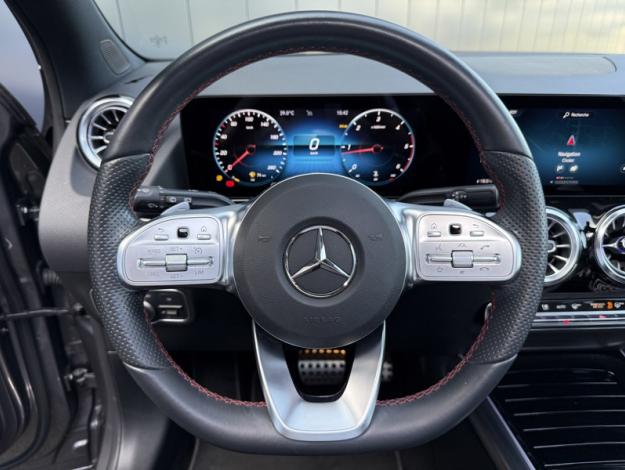 MERCEDES-BENZ GLA 200 d AMG Line  