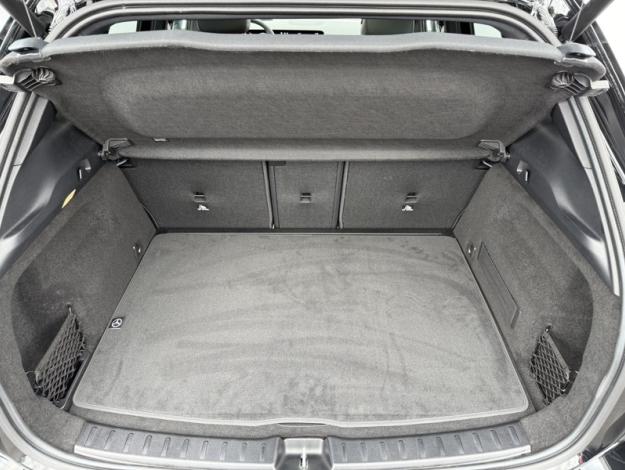 MERCEDES-BENZ GLA 200 d AMG Line  GLA 200 d AMG Line