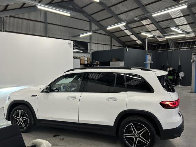MERCEDES-BENZ EQB EQB 300 4MATIC AMG Line