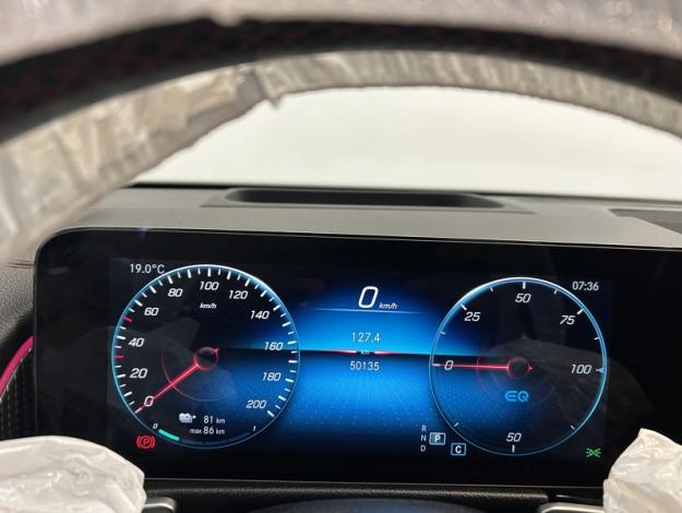 MERCEDES-BENZ EQB EQB 300 4MATIC AMG Line