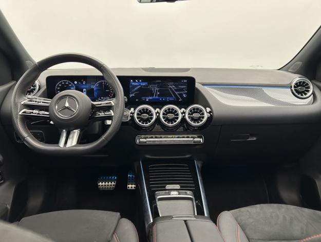MERCEDES-BENZ Classe B 250 e AMG Line  