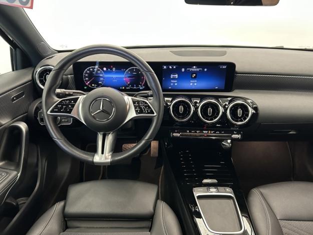 MERCEDES-BENZ A 180 d Business Line  