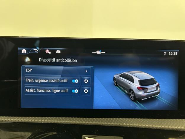 MERCEDES-BENZ A 180 d Business Line  