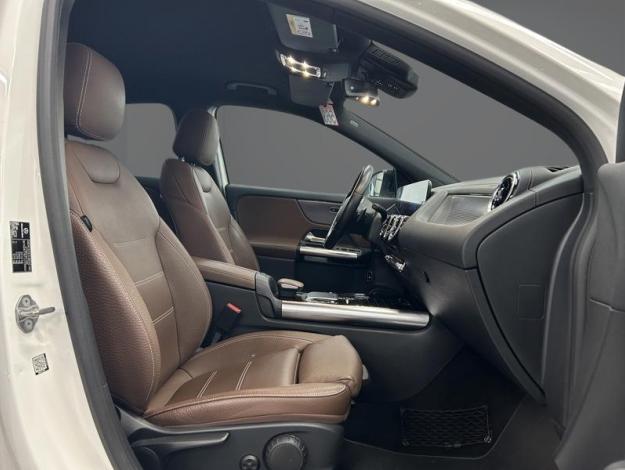 MERCEDES-BENZ GLA 200 Progressive Line / Cuir  