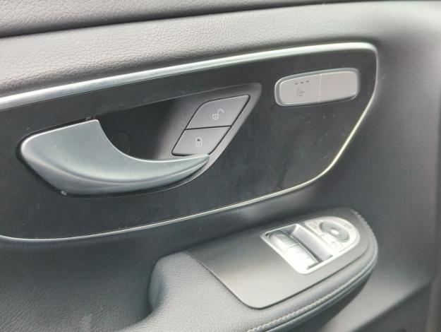 MERCEDES-BENZ V 300 d AMG Line AVANTGARDE Long - Double Cabine 