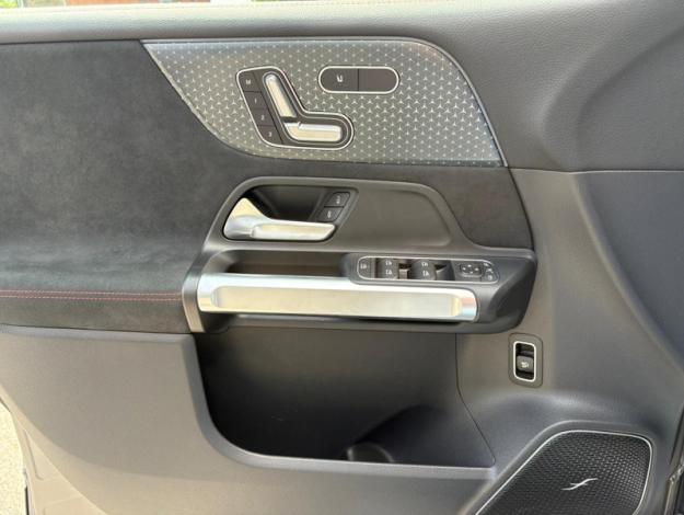 MERCEDES-BENZ EQB EQB 350 4MATIC AMG Line