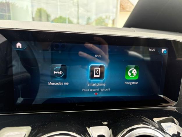 MERCEDES-BENZ GLA 180 Luxury Line  