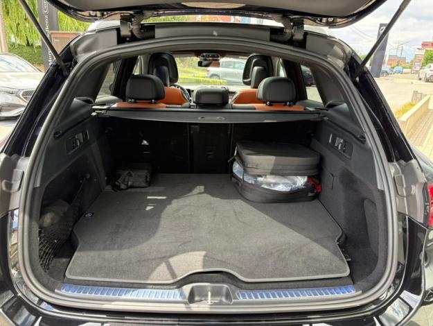 MERCEDES-BENZ GLC 300 e 4M AMG Pack Night Toit Pano  