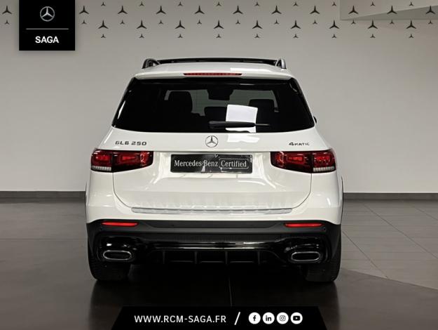 MERCEDES-BENZ GLB 250 4MATIC AMG Line Launch Edition  