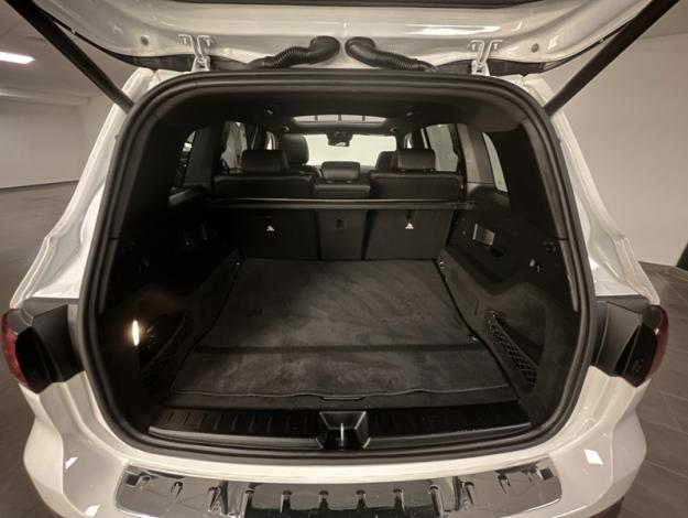 MERCEDES-BENZ GLB 250 4MATIC AMG Line Launch Edition  