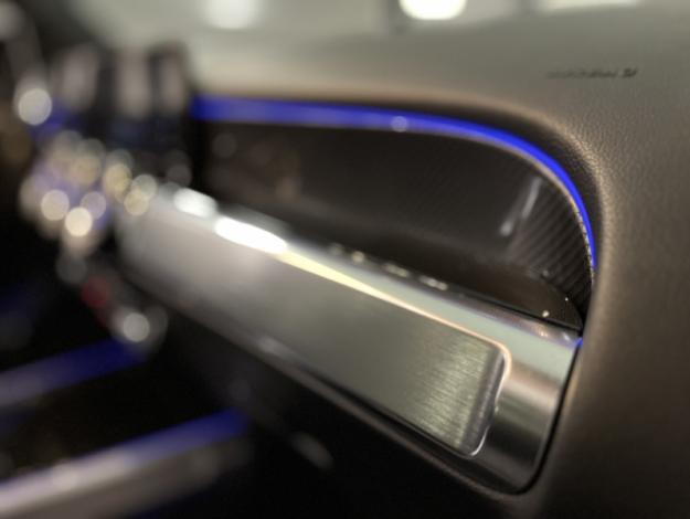 MERCEDES-BENZ GLB 250 4MATIC AMG Line Launch Edition  