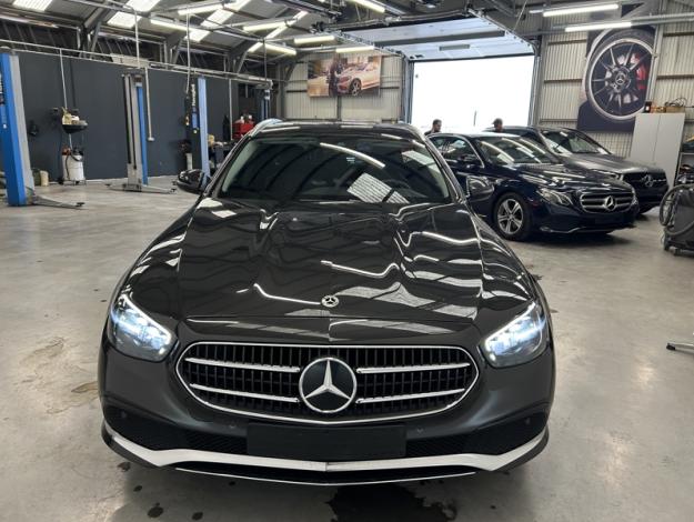 MERCEDES-BENZ E-Klasse E 220 d Break Luxury Line