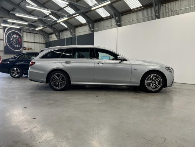 MERCEDES-BENZ E 300 AMG Line Hybride 