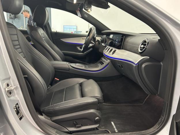 MERCEDES-BENZ E 300 AMG Line Hybride 